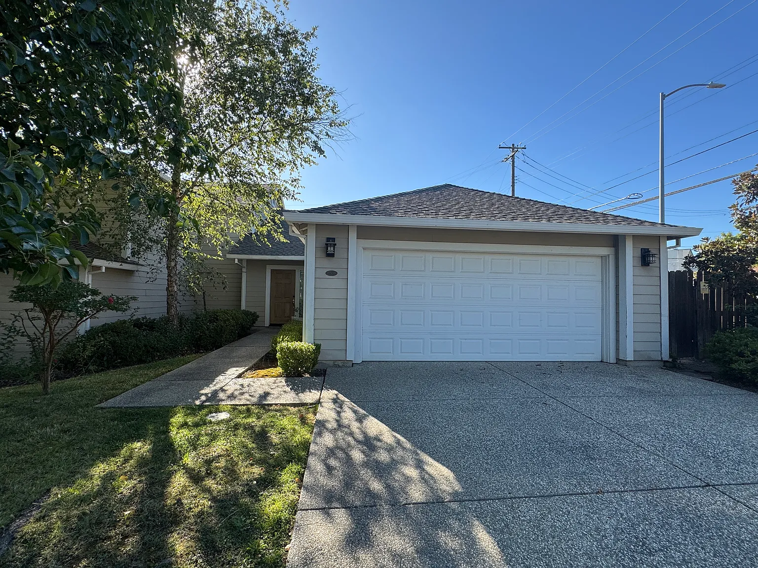 2 bed, 1350 sqft, $2,250 — Photo 1