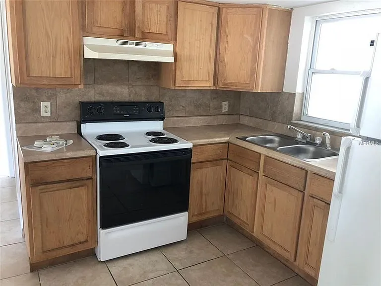 10110 Cherry Creek Ln — Photo 6
