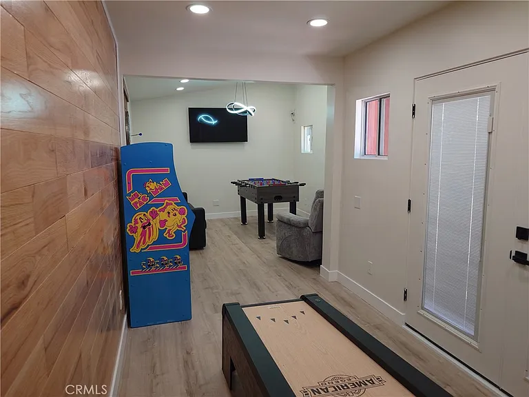 787 Georgia St — Photo 34