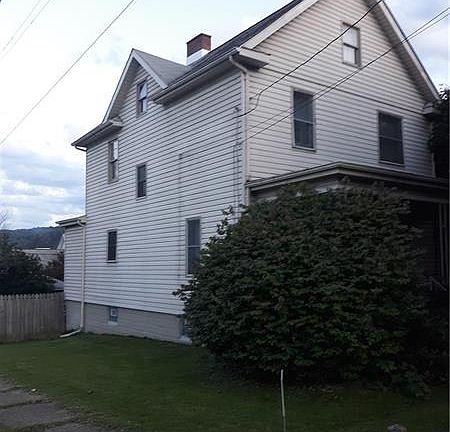 4th image of 402 S 5th St
