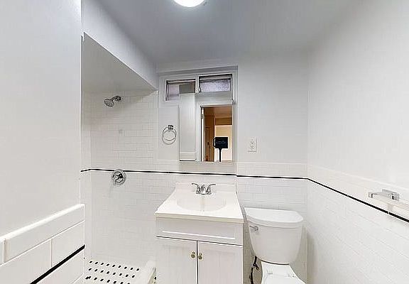 4th image of 308 W 94th St #417