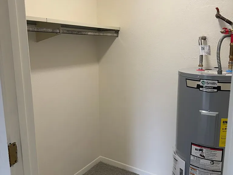 807 Three Meadows Dr — Photo 22