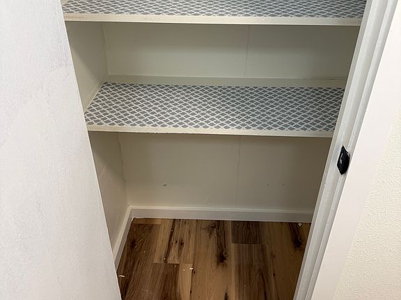 2nd image of 524 W 81st St