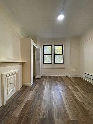 1st image of 733 6th Ave APT 2R