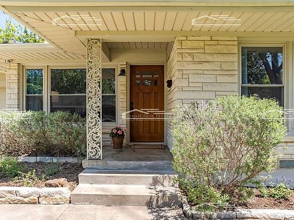 2nd image of 1119 W Inwood Dr