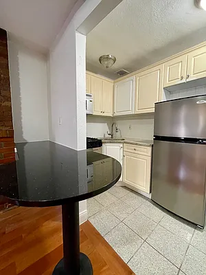 Rented by Building Equity Real Estate LLC | media 12