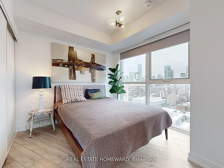 159 Wellesley St E #1809 — Photo 12