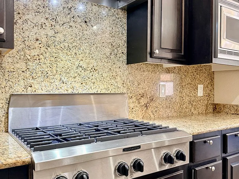 8565 Hogan Falls Cir — Photo 23