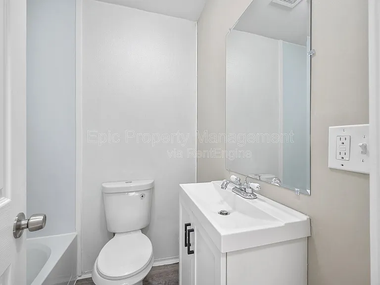 6803 Ford Ave — Photo 3