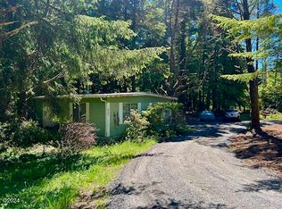 805 NW Downing Ln, Seal Rock, OR 97376