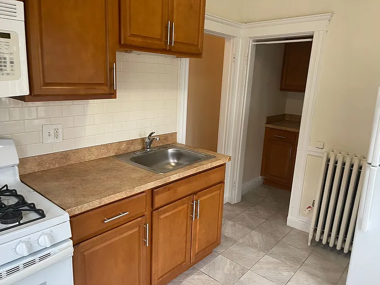 133 N Washington St #35 — Photo 6