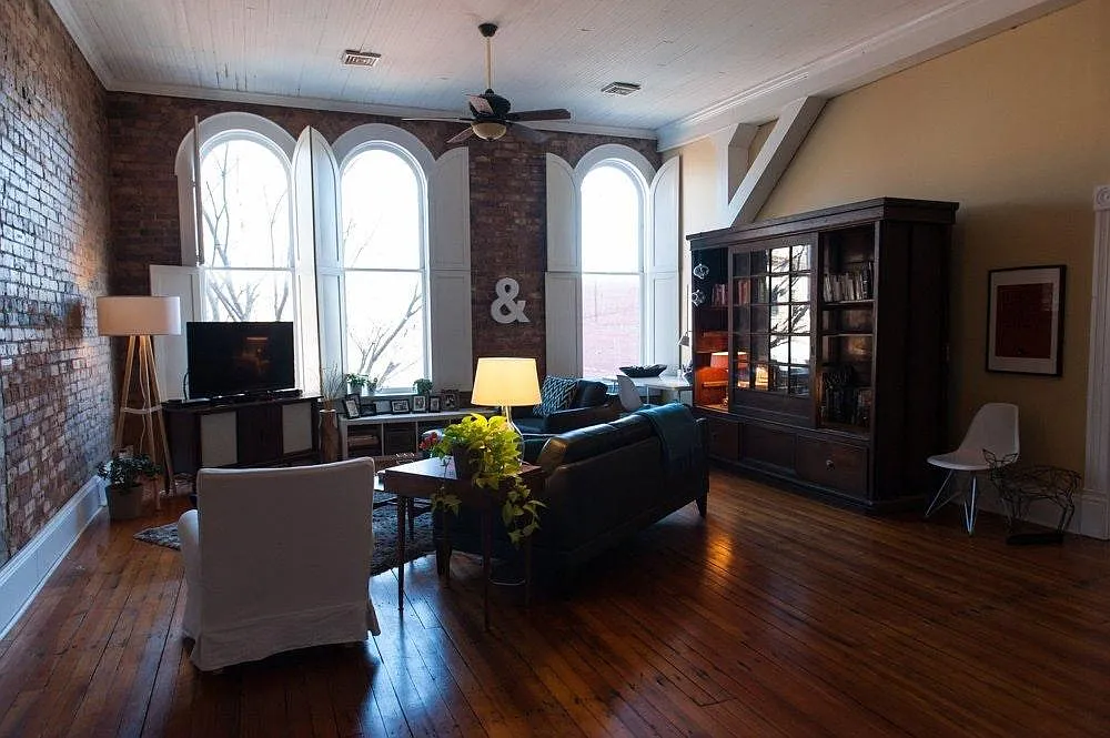 117 E Innes St — Photo 4