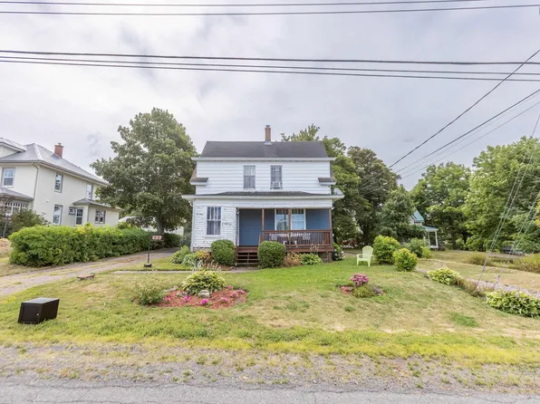 137 Main St, Springhill, NS B0M 1E0
