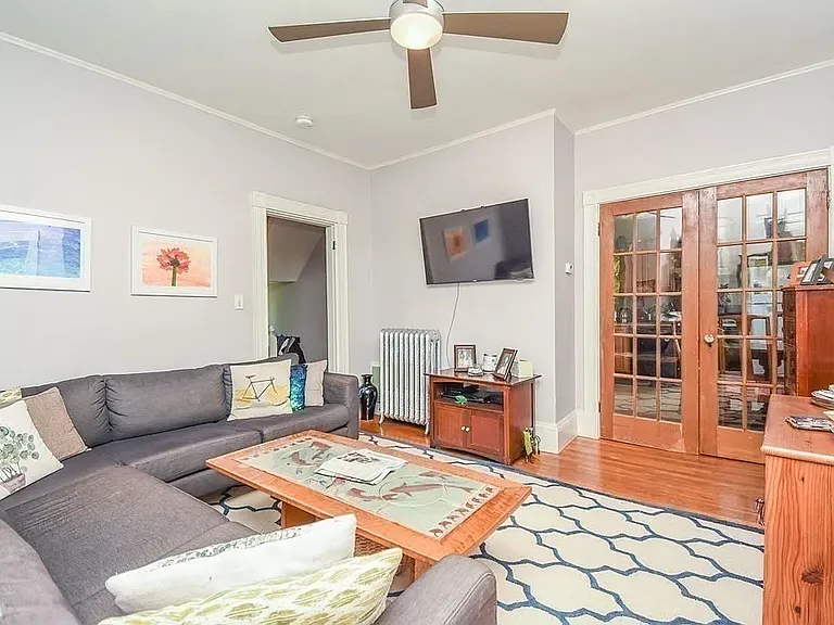 192 Auburndale Ave #2 — Photo 2