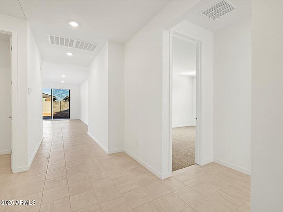 3rd image of 36974 W LA PAZ Street