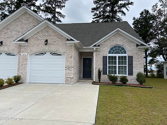3rd image of 1804 Cambria Dr #B