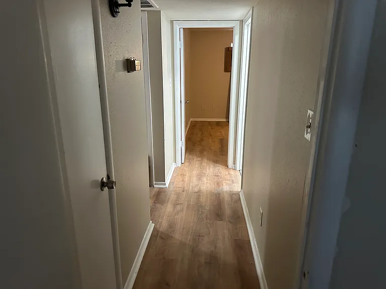 12838 N 113th Ave #7 — Photo 6