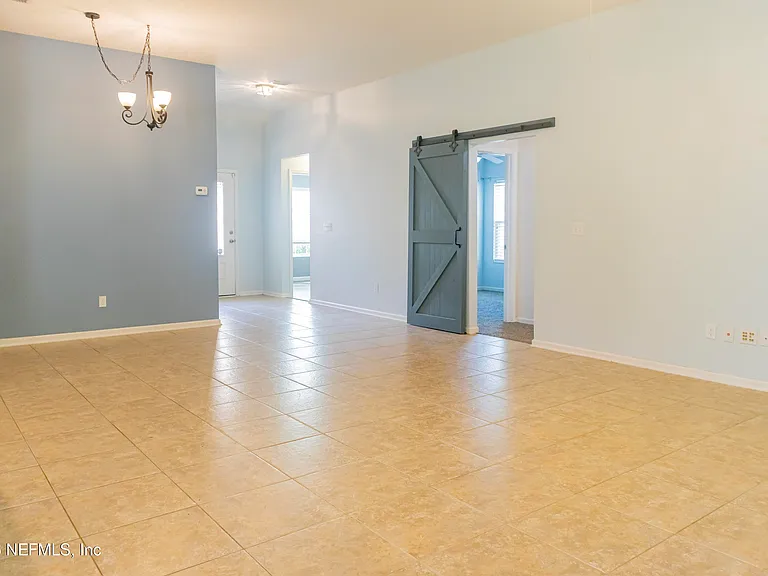 112 Celtic Wedding Dr — Photo 4