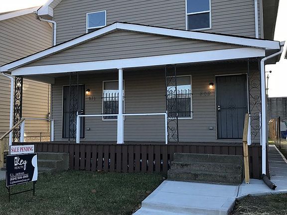 2nd image of 809 E 2nd Ave