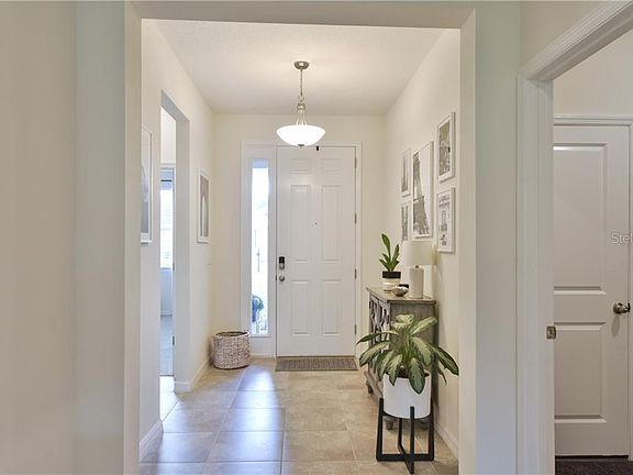 4th image of 1713 Ne 51st Court