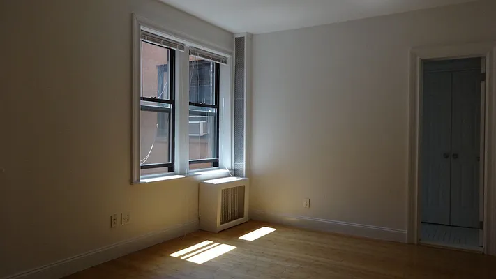 Rented by Grand & Co. | media 19