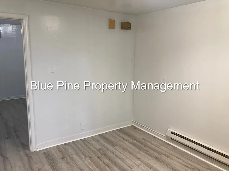 3354 E Iona Rd #8 — Photo 2