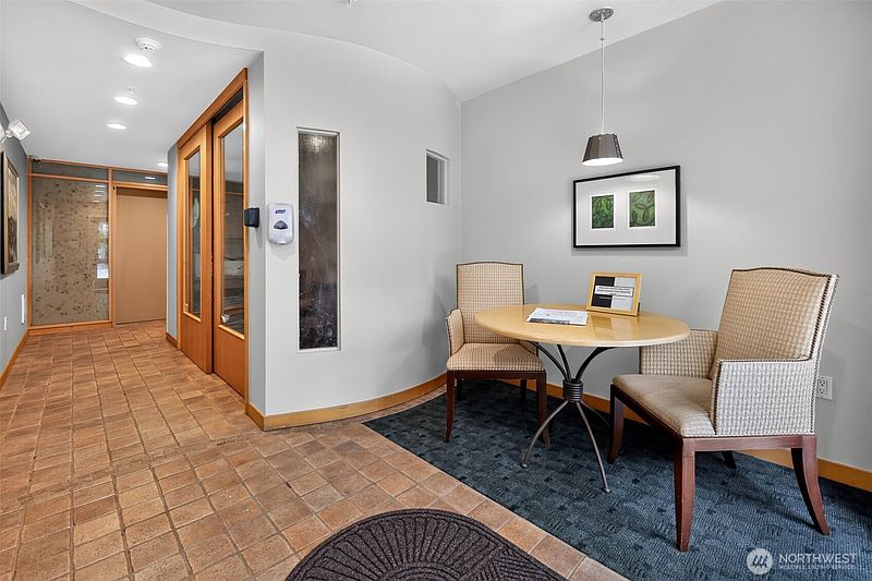 2nd image of 2901 NE Blakeley #401