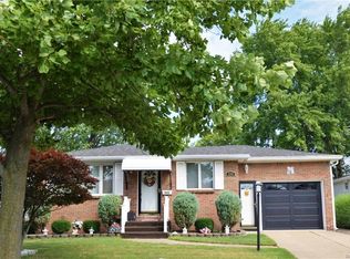 290 Evane Dr, Depew, NY 14043