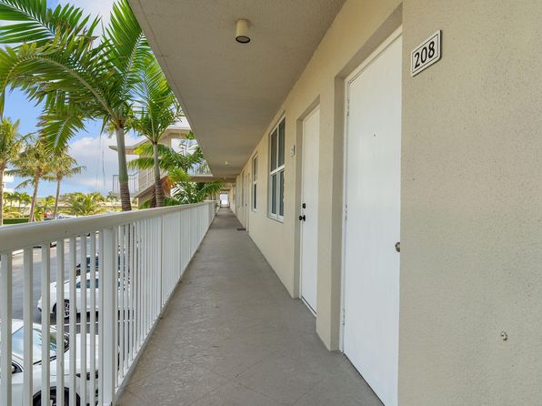 2565 S Ocean Blvd #208