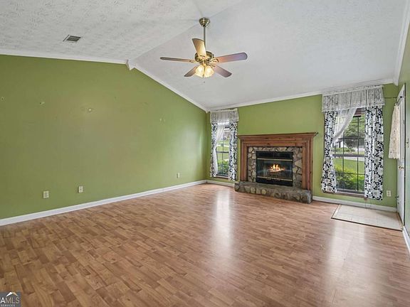 3rd image of 1318 Panhandle Way