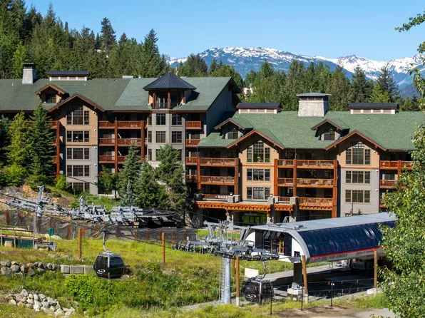 2202 Gondola Way #614, Whistler, BC V8E 0M7