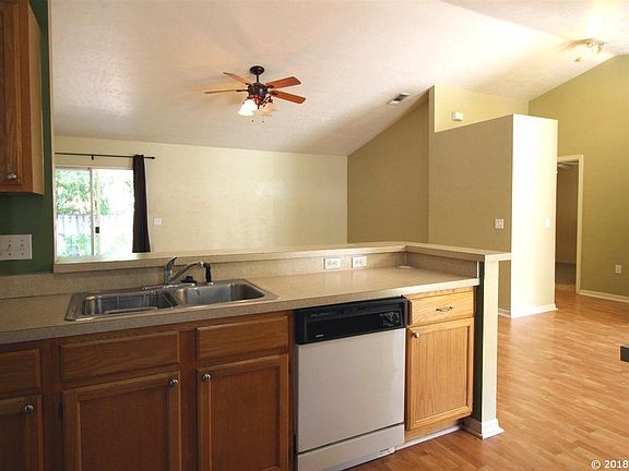5th image of 5734 SW 86th Dr
