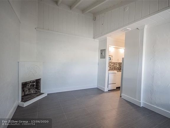 5th image of 835 NE 15th Ave #1