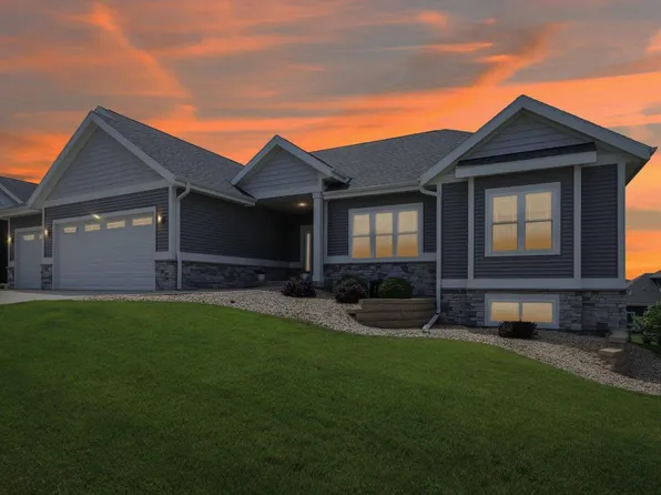 2304 Bridgett Street, Waunakee, WI 53597