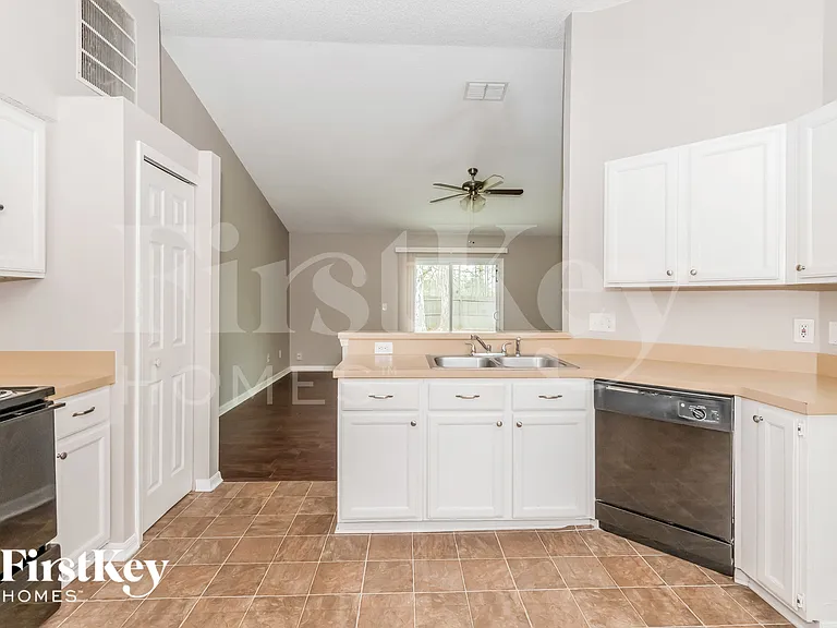8761 E Spring Harvest Ln — Photo 8