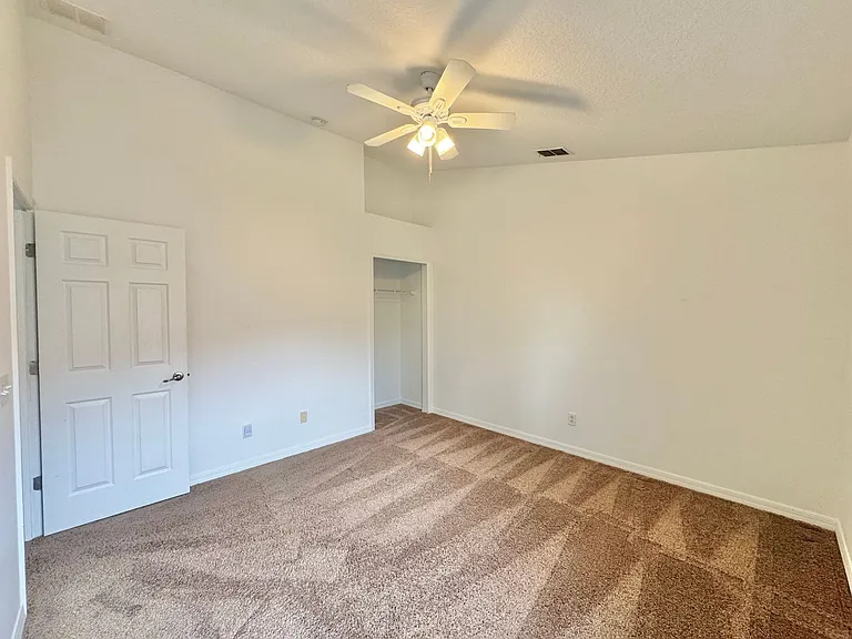 502 Viola Dr — Photo 40