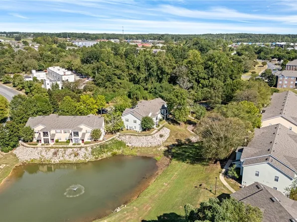 447 W Longleaf Dr APT 206, Auburn, AL 36832