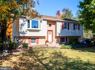 221 Ernst Rd, Mohrsville, PA 19541