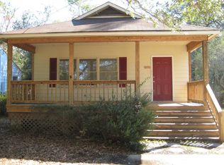 107 1/2 Hawthorne Dr, Wilmington, NC 28403