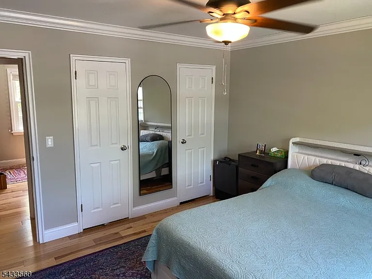 390 Morris Ave #4 — Photo 8