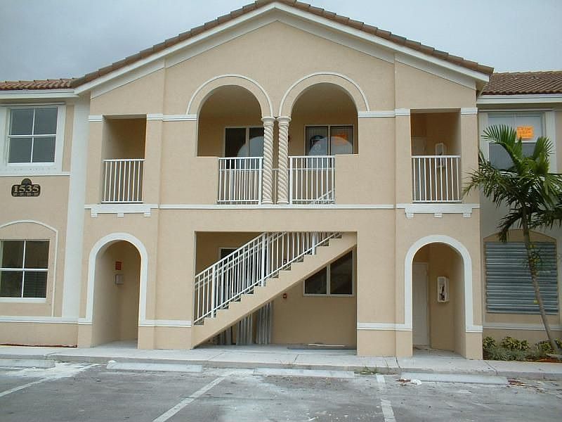 1st image of 1656 SE 29th Ct Unit 200