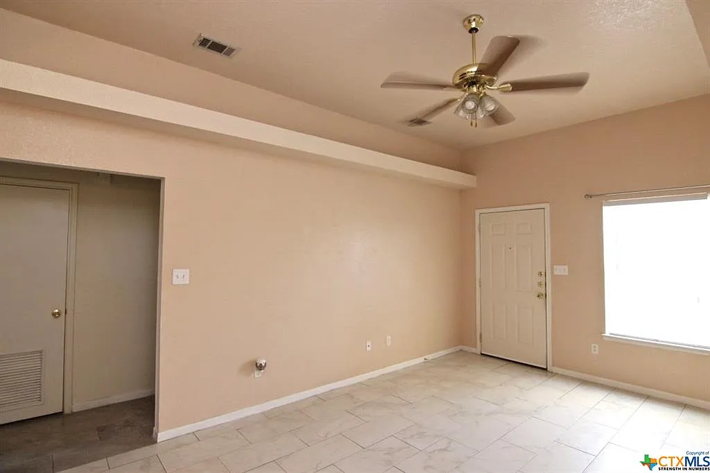 Westwood Dr, Killeen — Photo 4