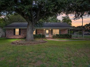 100 1st St, Kilgore, TX 75662