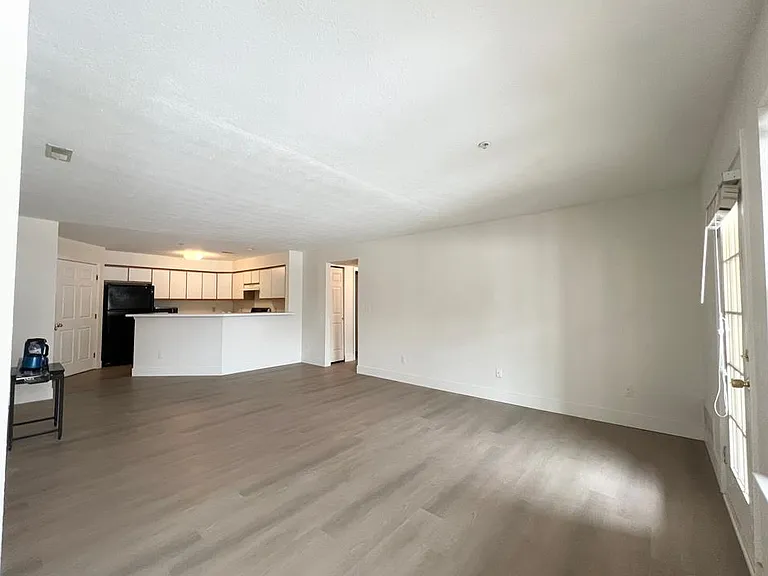 1336 Heatherwood Ln — Photo 14