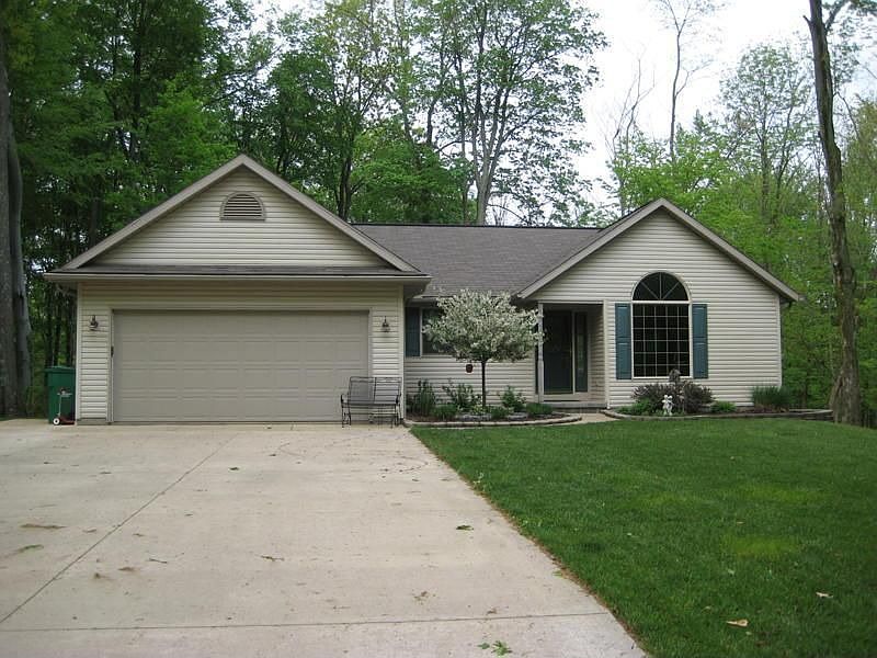1st image of 568 Floral Valley Dr W