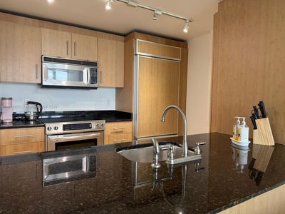 10275 Collins Ave APT 1528, Bal Harbour, FL, 33154