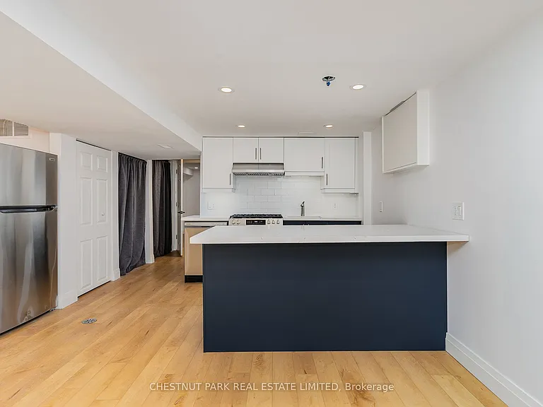 901 Manning Ave #LL — Photo 1