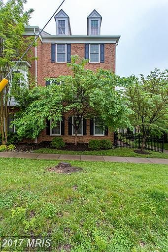 1st image of 2471 Huntington Park Dr