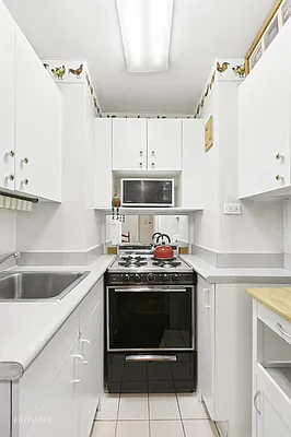 Rented by Corcoran | media 15