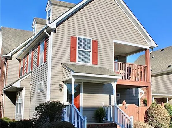 714 Willow Green Ct, Chesapeake, VA 23320